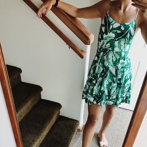 Gree & white summer dress
